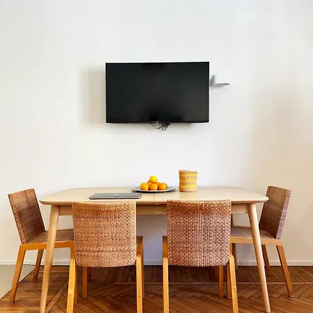 Elegant Center Apartman